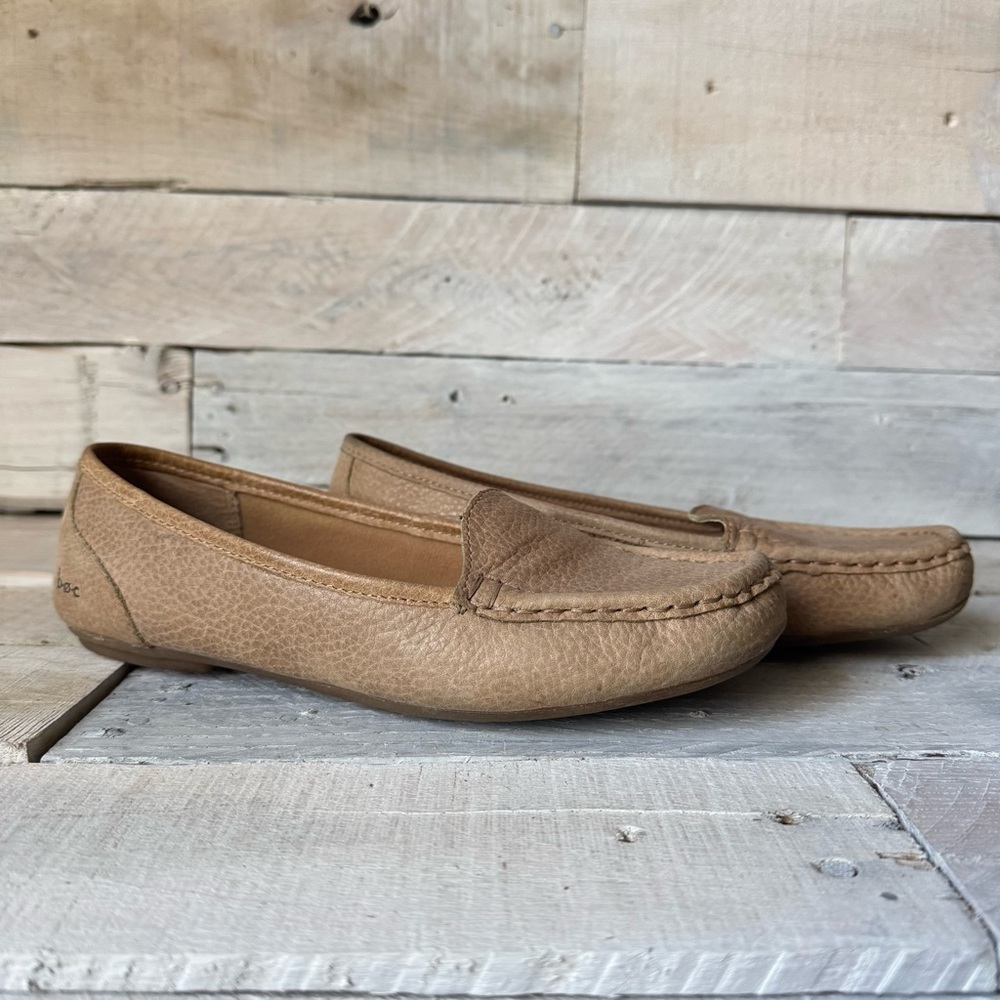 BOC Neutral Leather Slip On Loafers - Women's 7.5